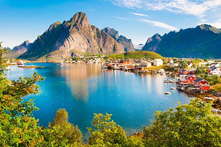 Holland America Line begins pilot test of renewable fuels on its flagship, Rotterdam