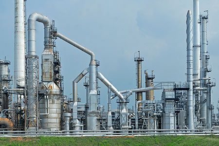 Re-engineering the refinery C4 system